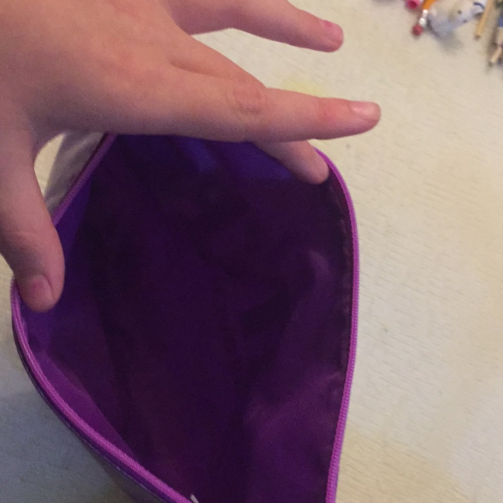 Bag - Picture 2 of 5